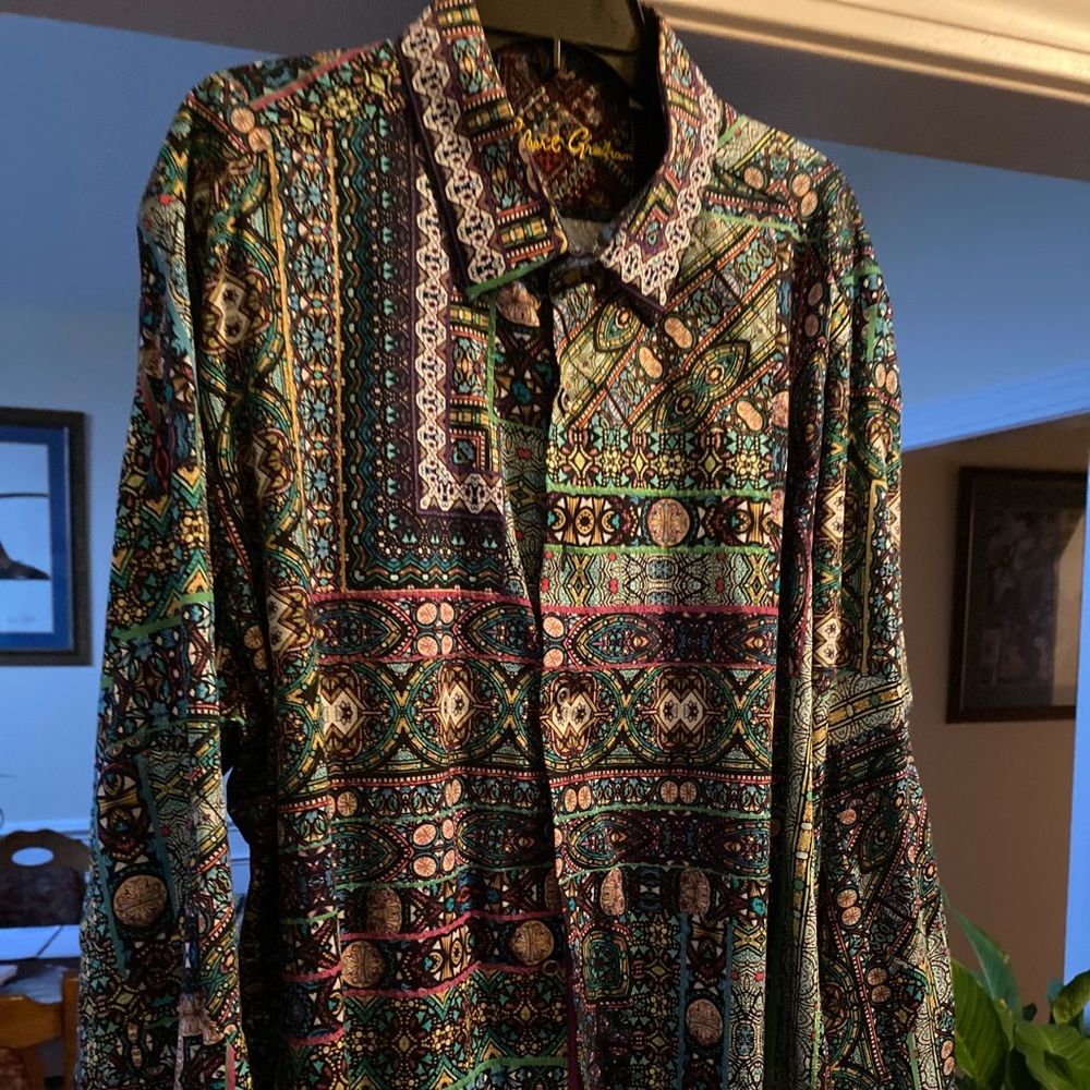 Men’s Robert Graham shirt